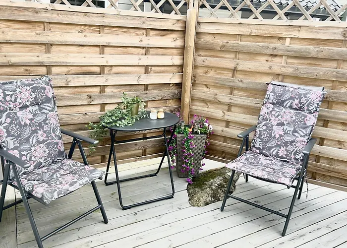 Lilla Huset Bed & Breakfast - Countryside Guesthouse, Free Parking