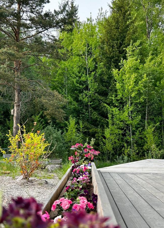 Lilla Huset - Countryside Guesthouse, Free Parking Bed & Breakfast *